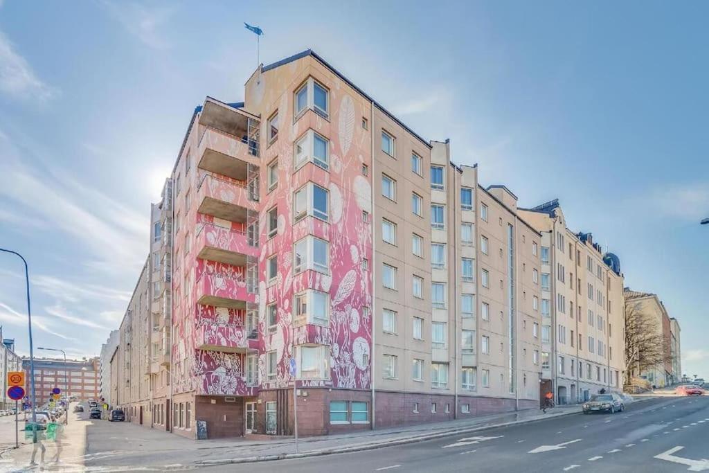 Modern One-Bedroom With Glazed Sun Balcony, 350M Metro Helsinki Exterior foto