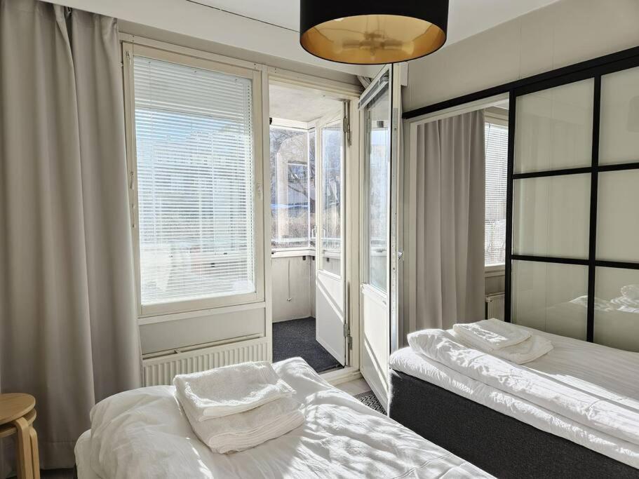 Modern One-Bedroom With Glazed Sun Balcony, 350M Metro Helsinki Exterior foto